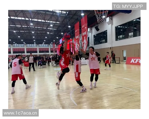 武汉篮球队状态揭秘:从训练到比赛的全景观察与分析 武汉篮球队状态揭秘:从训练到比赛的全景观察与分析